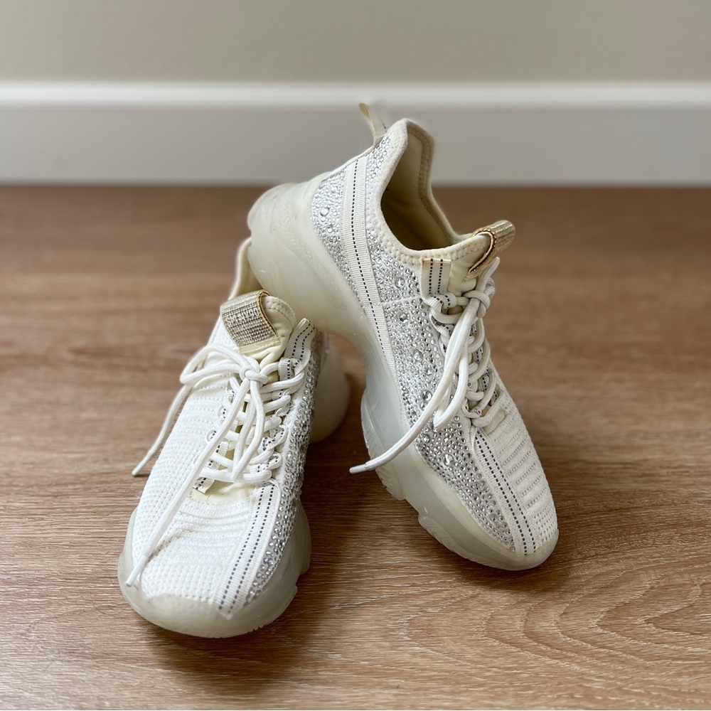 Steve Madden White Cream Sneakers